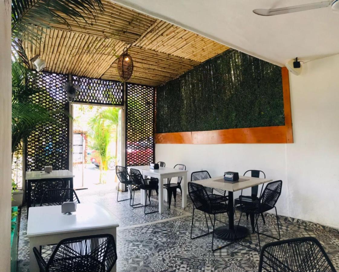 Hotel Downtown מרידה מראה חיצוני תמונה