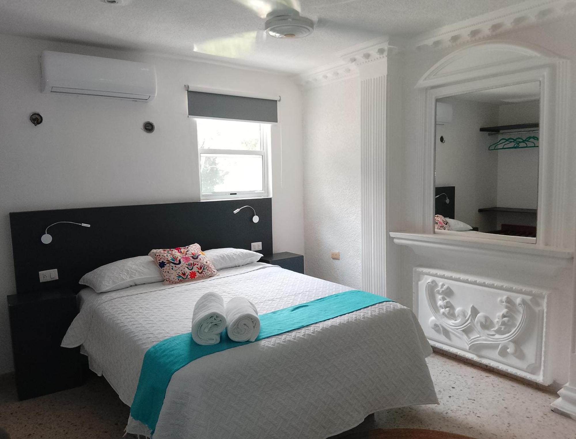Hotel Downtown מרידה מראה חיצוני תמונה