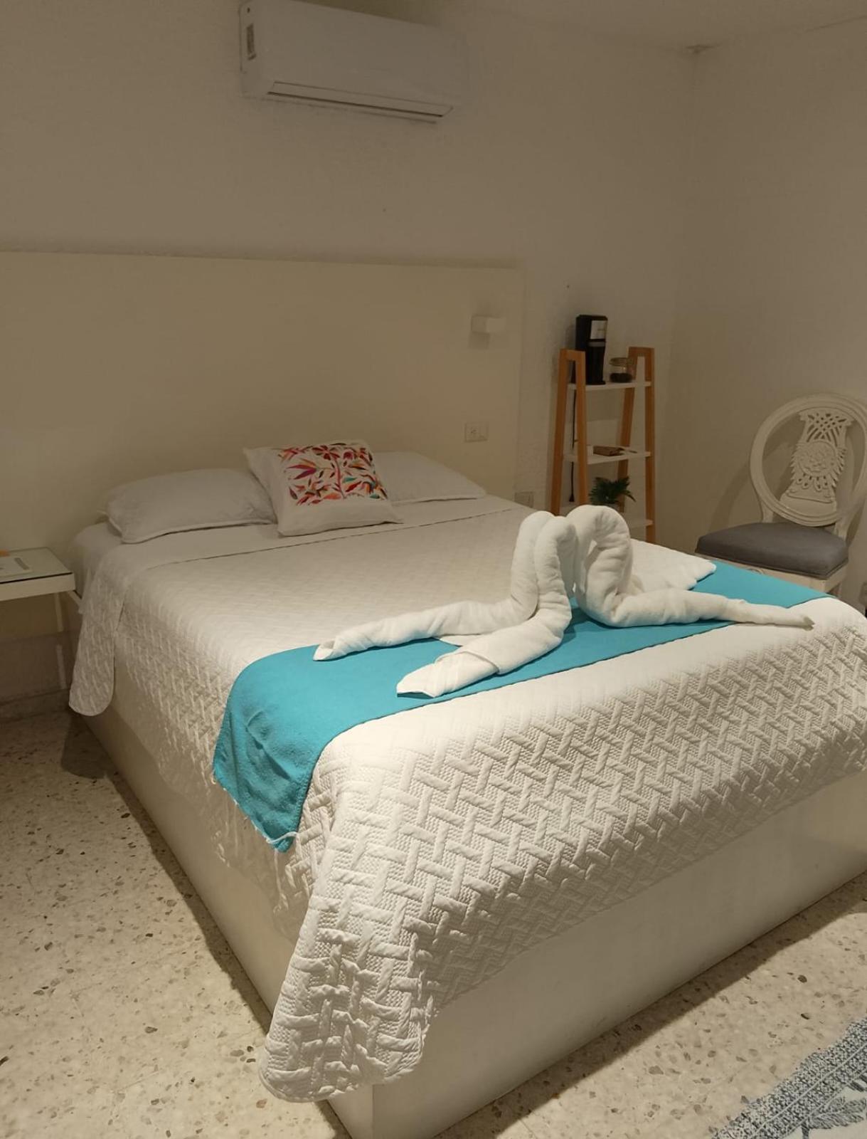 Hotel Downtown מרידה מראה חיצוני תמונה