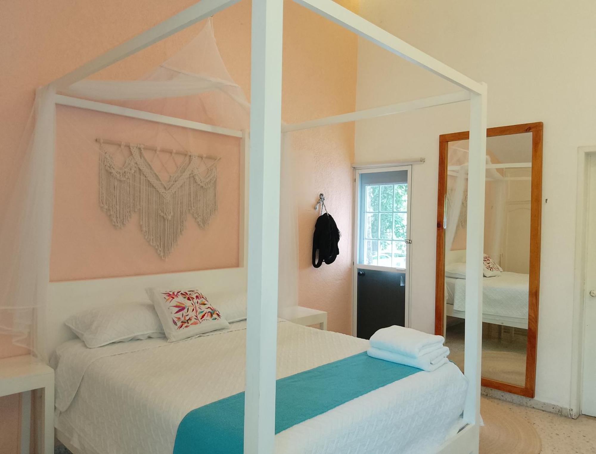 Hotel Downtown מרידה מראה חיצוני תמונה
