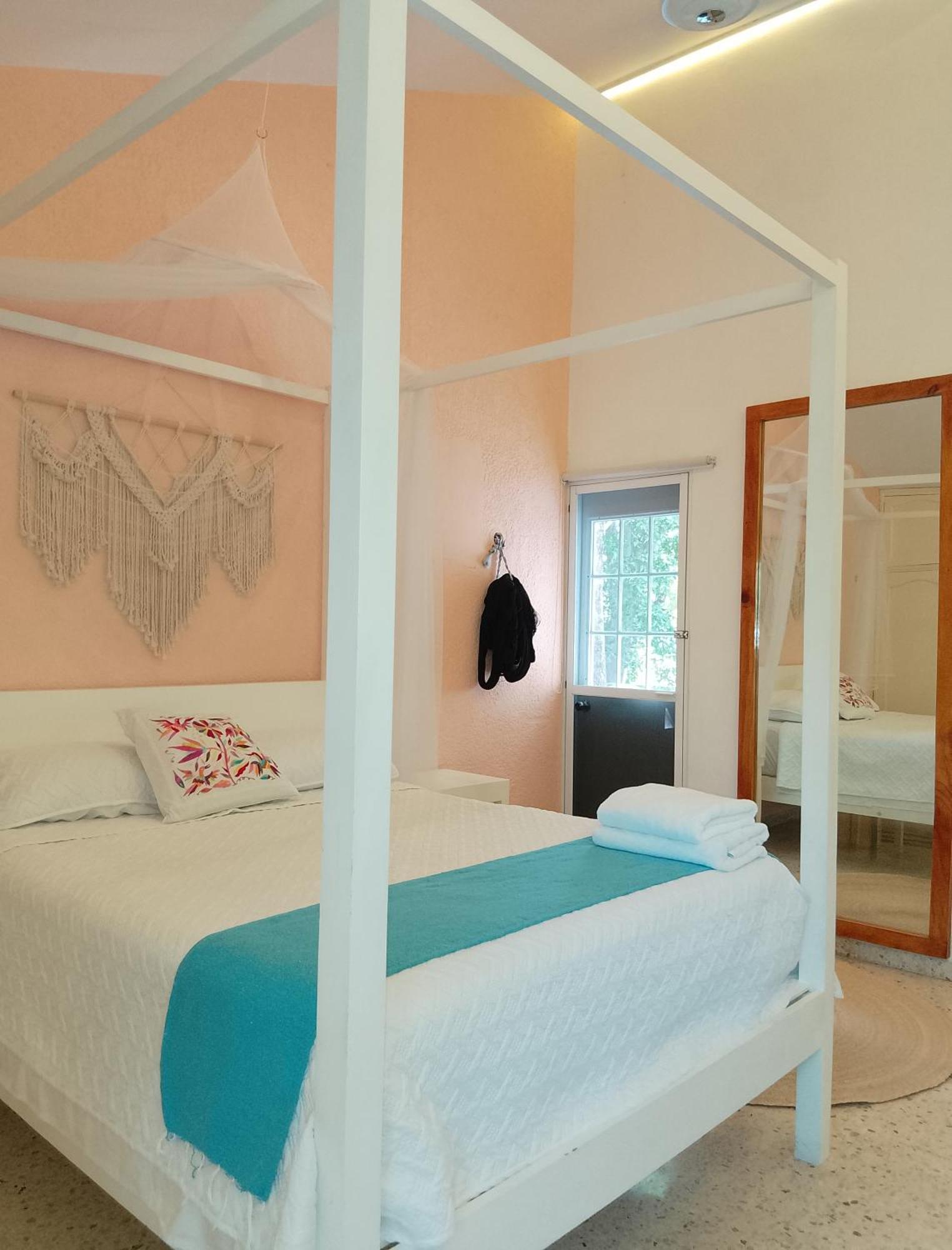 Hotel Downtown מרידה מראה חיצוני תמונה
